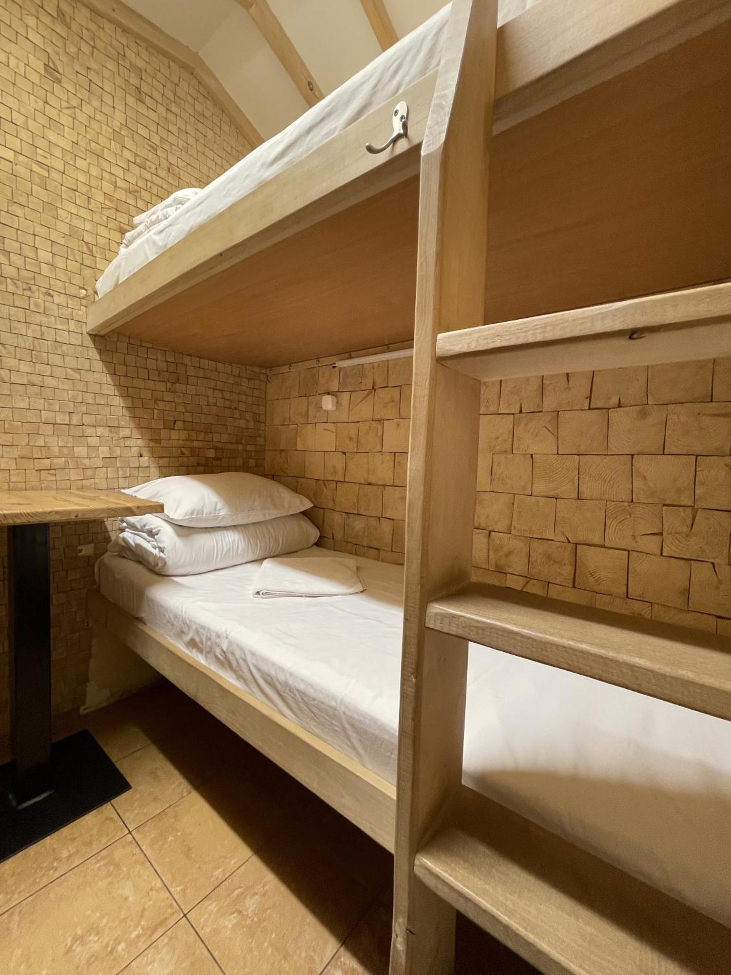 Хостел Antihostel Forrest Львів